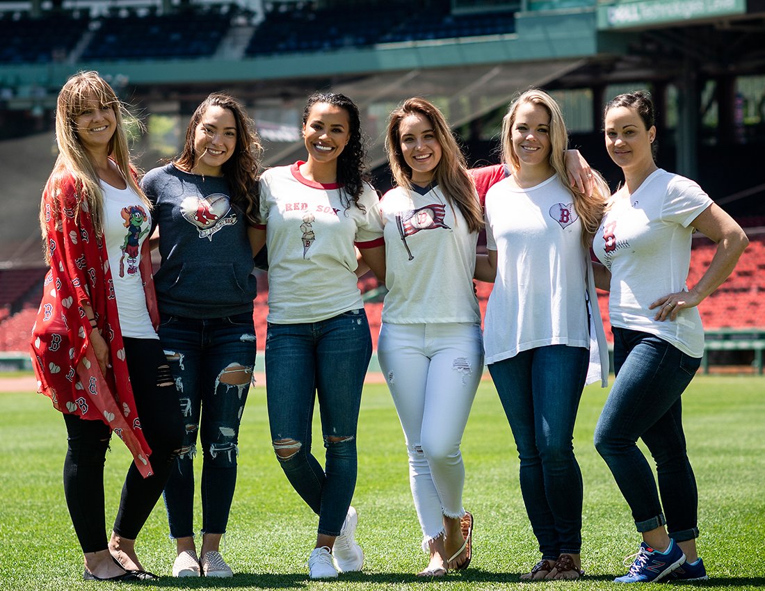 MLB Team Apparel Women's St Louis Cardinals Baseball Sample Small