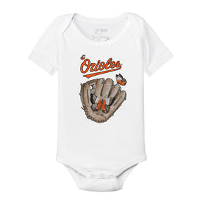 Baltimore Orioles Butterfly Glove Short Sleeve Snapper