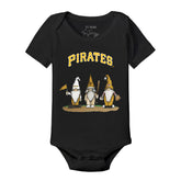 Pittsburgh Pirates Gnomes Short Sleeve Snapper