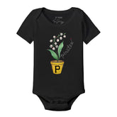 Pittsburgh Pirates Ladybug Short Sleeve Snapper