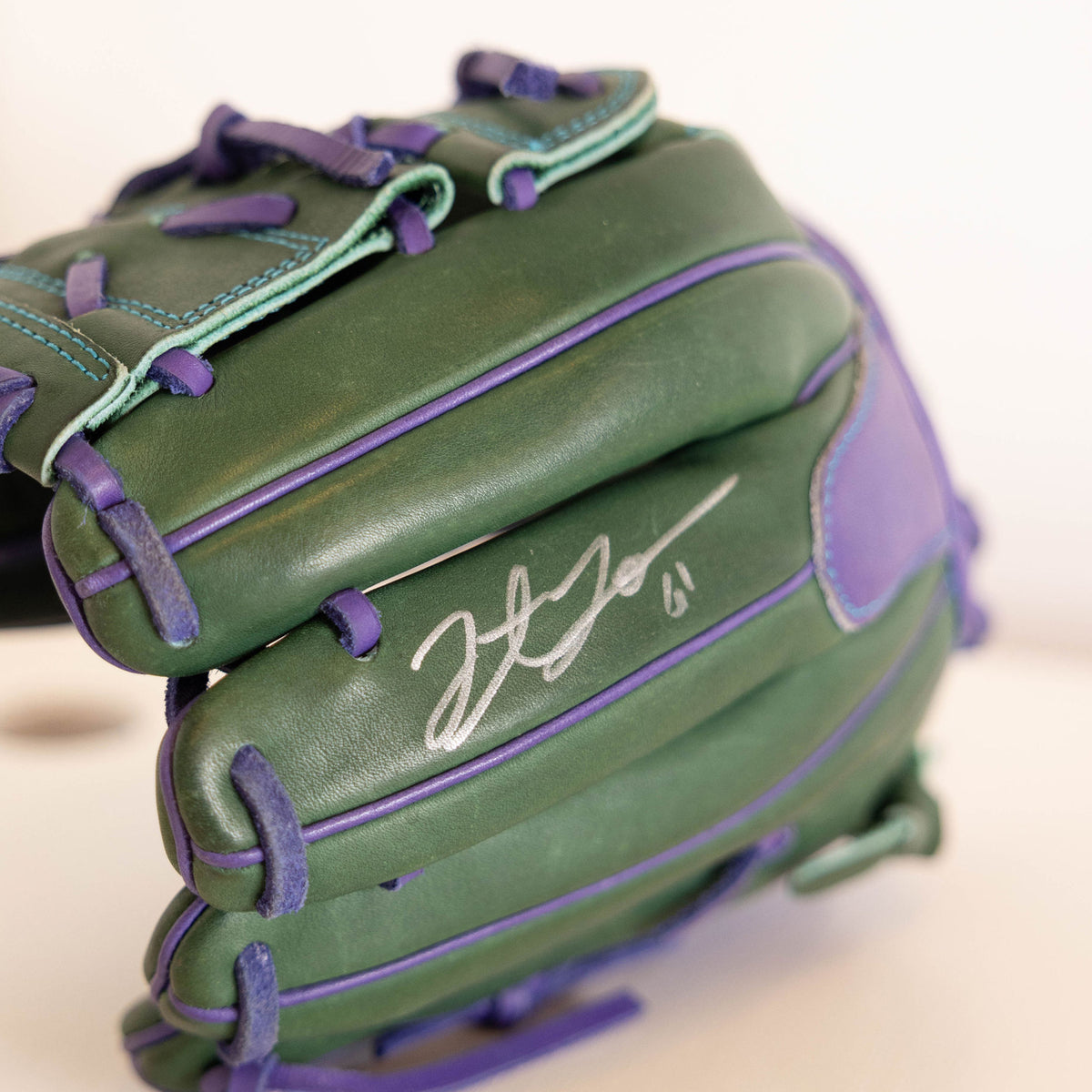 Colorado Rockies Justin Lawrence J-Law Signed Mitt Auction