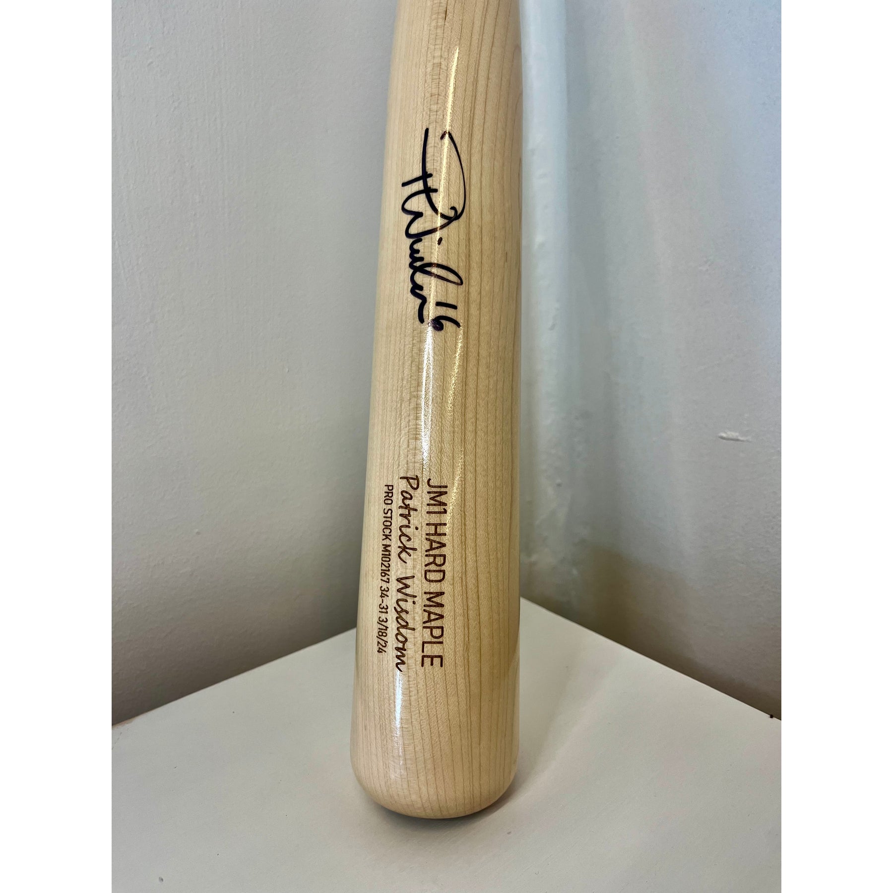 Chicago Cubs Patrick Wisdom Signed Bat Auction