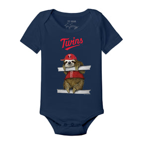 Minnesota Twins Sloth Short Sleeve Snapper