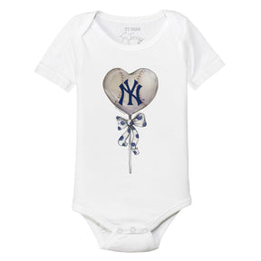 New York Yankees Heart Lolly Short Sleeve Snapper